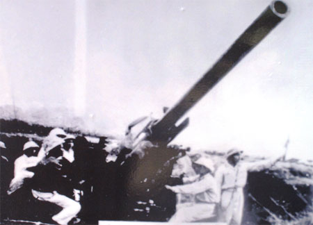 Đánh máy bay Mỹ ở thành phố Vinh