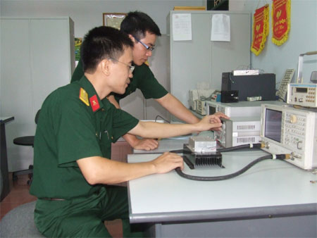 Giao đề tài định hướng để rèn luyện cán bộ khoa học trẻ