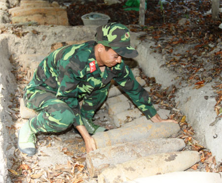 Tổng hợp và quản lý chất lượng rà phá bom, mìn