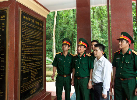 Sâu nặng nghĩa tình nơi nguồn cội