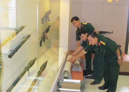 Giáo dục truyền thống từ Bảo tàng Vũ khí