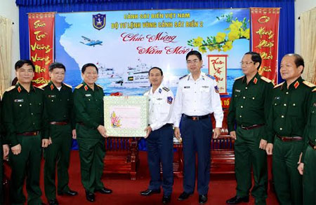Thượng tướng Ngô Xuân Lịch thăm BTL Vùng Cảnh sát biển 2