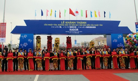 Khánh thành cầu Nhật Tân, đường nối Nhật Tân - Nội Bài và Nhà ga T2