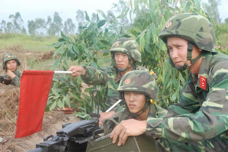 Từng bước đưa công nghệ thông tin vào huấn luyện, diễn tập