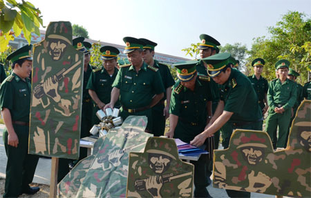 Các đơn vị toàn quân ra quân huấn luyện năm 2015