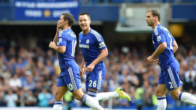 Chelsea thắng nhẹ nhàng, Arsenal hòa khó nhọc