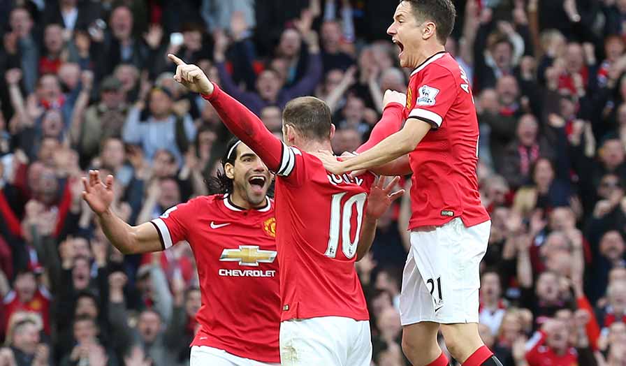 Chelsea vững ngôi đầu, MU vươn lên thứ ba