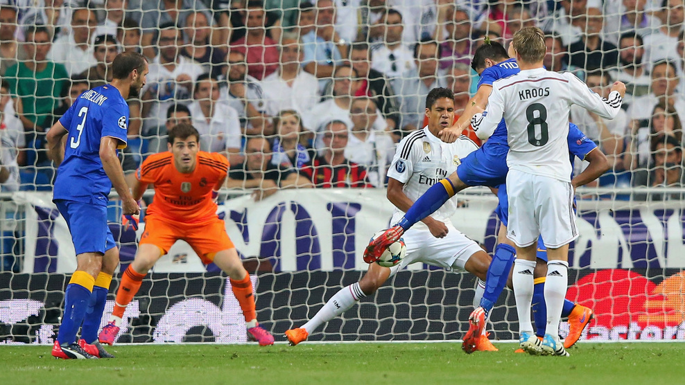 Juventus biến Real Madrid thành cựu vương Champions League