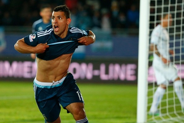 Copa America 2015: Aguero tỏa sáng giúp Argentina vượt qua Uruguay