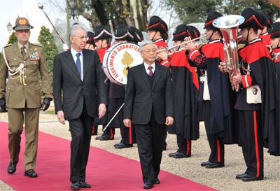 Tổng Bí thư Nguyễn Phú Trọng kết thúc chuyến thăm I-ta-li-a, bắt đầu thăm chính thức Liên hiệp Vương quốc Anh và Bắc Ai-len