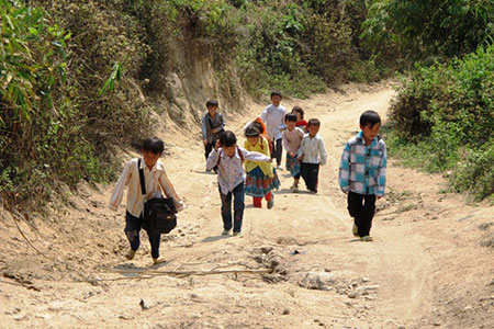 Chuyện thầy đi tìm trò ở bản Chà Lan