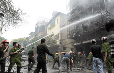 Chính quyền, người dân cùng đề cao trách nhiệm