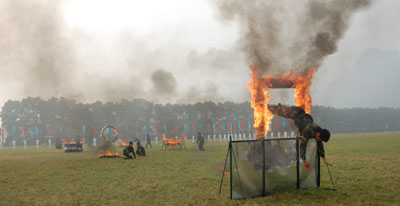 Sự lãnh đạo của Đảng - nhân tố chủ yếu quyết định thắng lợi sự nghiệp quốc phòng  