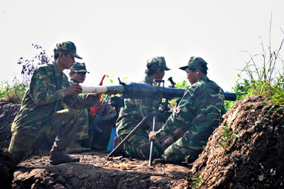 Diễn tập tiểu đoàn bộ binh phòng ngự bờ biển