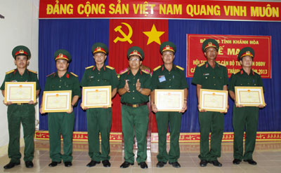 11 tập thể và cá nhân được công nhận cán bộ tiểu đoàn trưởng, chính trị viên khung DBĐV giỏi