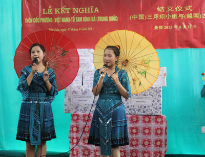 Kết nghĩa cụm dân cư hai bên biên giới Việt - Trung (xem Clip)