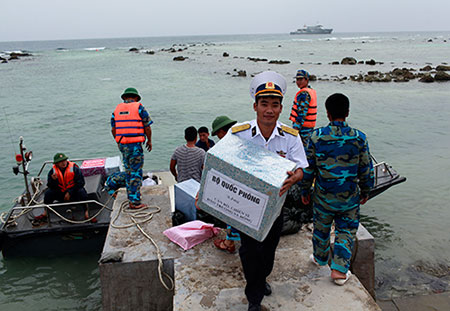 “Hương vị Tết” đã tới đảo Trường Sa Đông