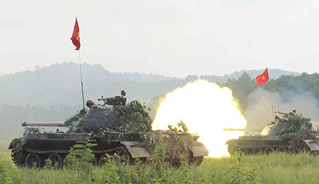 Tăng cường huấn luyện để nâng cao hiệu suất chiến đấu  