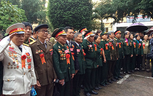 250 đại biểu tham gia chuyến đi “Thăm chiến trường xưa”