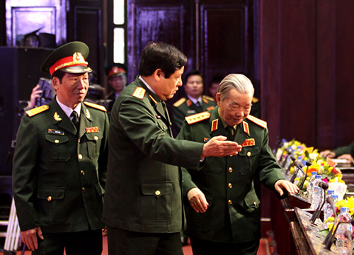 Gặp mặt truyền thống nhân kỷ niệm 70 năm Ngày thành lập QĐND Việt Nam