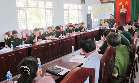 Khảo sát công tác xây dựng lực lượng dân quân tự vệ tỉnh Bình Thuận