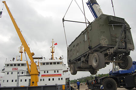 Để những chuyến hàng ra Trường Sa an toàn