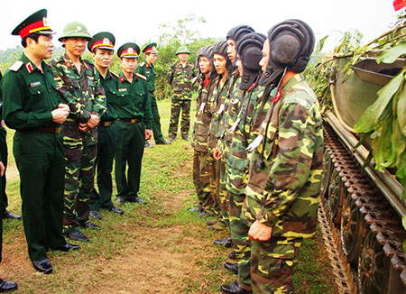 Kiểm tra công tác huấn luyện, sẵn sàng chiến đấu Lữ đoàn xe tăng 206