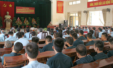Tọa đàm 50 năm Chiến thắng trận đầu 