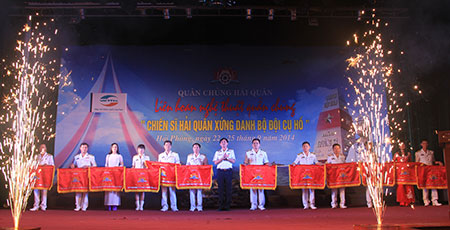 Quân chủng Hải quân:Tổng kết Liên hoan nghệ thuật quần chúng khu vực phía Bắc