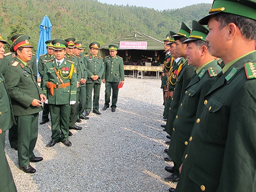 Thượng tướng Đỗ Bá Tỵ thăm, kiểm tra Bộ CHQS và Bộ CHBP tỉnh Quảng Bình