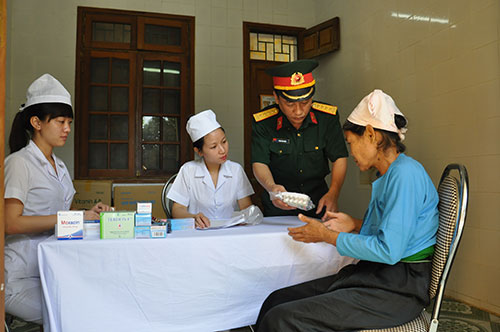 Nữ thầy thuốc luôn đồng cảm, chia sẻ với nỗi đau người bệnh