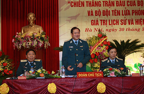 Sống lại những giá trị lịch sử và hiện thực