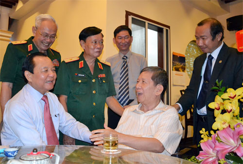 Đẩy mạnh công tác chăm lo người có công với cách mạng