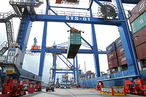 Minh bạch các loại phí hàng hải