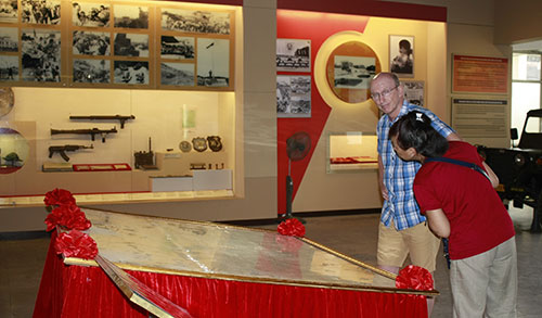 Triển lãm các hiện vật lịch sử về Chiến thắng vĩ đại 30-4