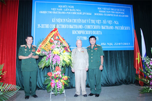 Chuyến bay lịch sử