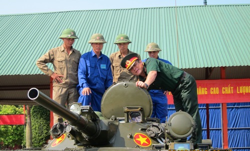 Nâng cao chất lượng vũ khí trang bị kỹ thuật cho lực lượng tăng-thiết giáp