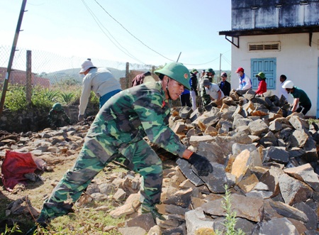 Phấn khởi có con đường mới