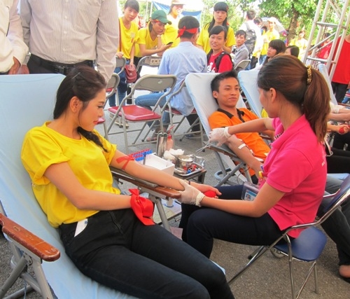 Đóng góp 1.500 đơn vị máu vào ngân hàng máu Việt Nam