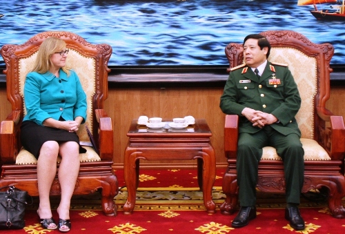 Việt Nam - Hoa Kỳ đối thoại chính sách quốc phòng