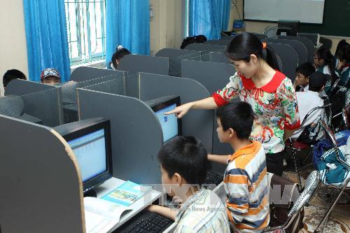 Đổi mới chương trình, sách giáo khoa để nâng cao chất lượng giáo dục