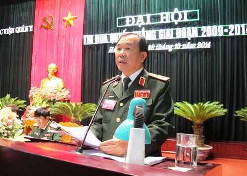 Đột phá trong nhiều khâu yếu, việc khó