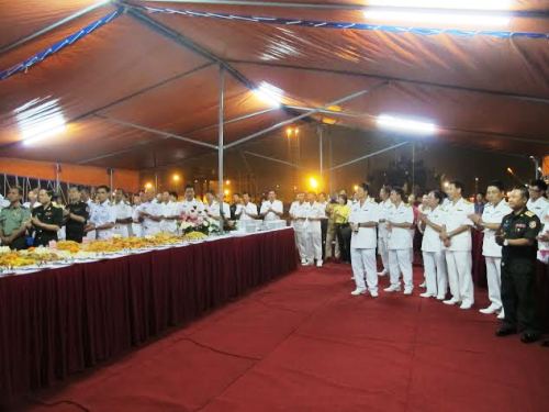 Tôi dự tiệc trên tàu Gepard