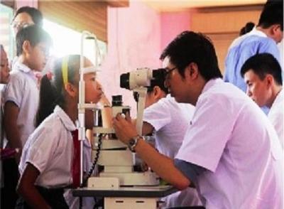 Chương trình “Ánh sáng học đường ” - một hoạt động nghĩa tình 