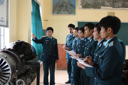 Địa chỉ tin cậy trong đào tạo đội ngũ thạc sĩ, kỹ sư hàng không