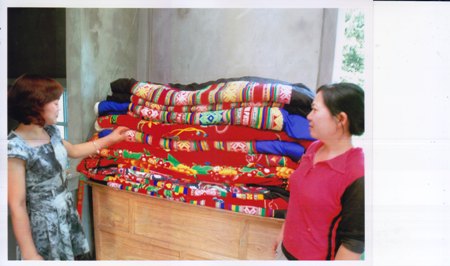 Thoát nghèo từ nghề dệt thổ cẩm