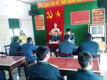 Phát huy dân chủ cơ sở, gắn kết cán-binh