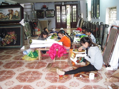 Hiện đại hóa nghề thêu truyền thống