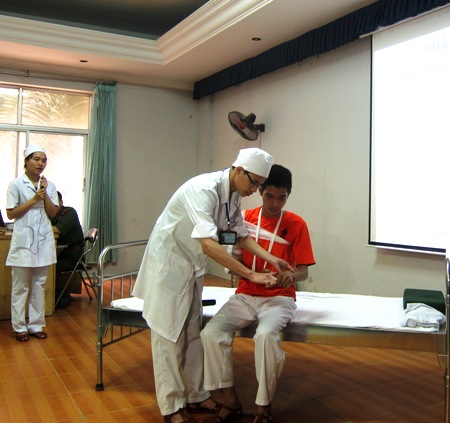 Học viện Quân y: Hội thao kỹ thuật khám lâm sàng năm 2014