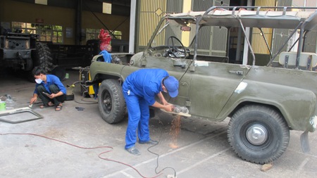 Những người thợ trách nhiệm, bền bỉ vì chất lượng xe-máy